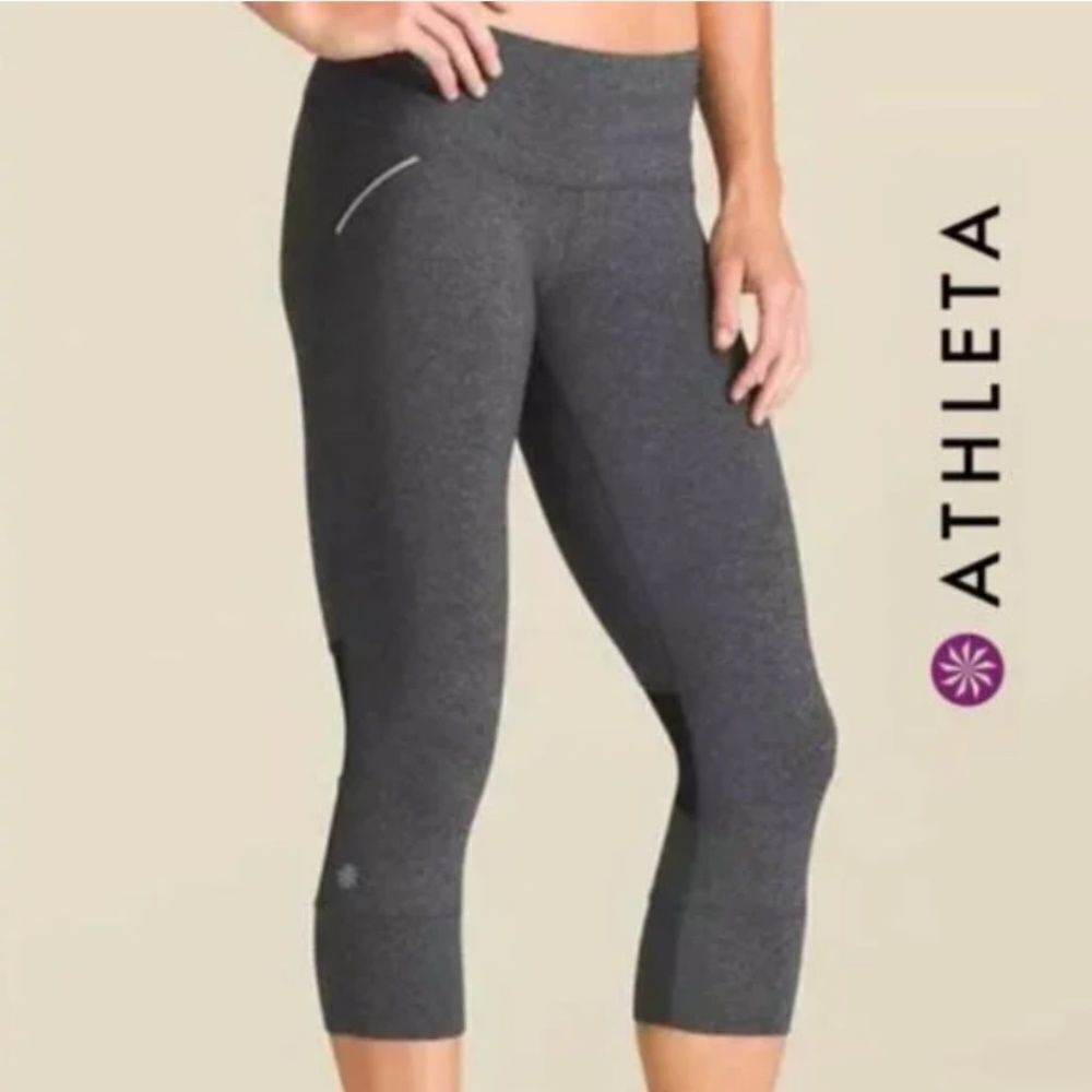 Athleta Grey Relay Capri Crop Leggings (S)